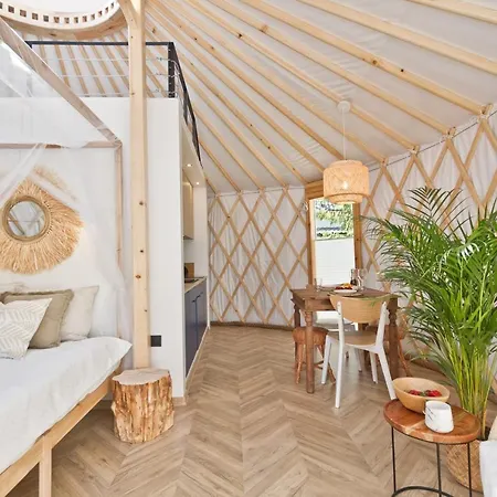 Jurtlandia Jurta Boho * Lubiatowo (Pomerania)